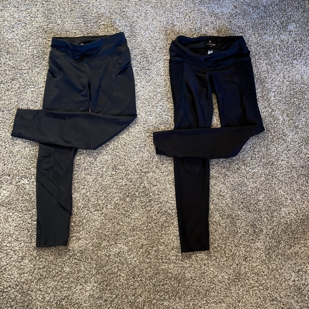 Black leggings x 2 pairs